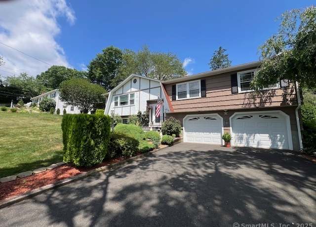 Property at 38 Pine St, Trumbull, CT 06611, 3 beds, 2.5 baths