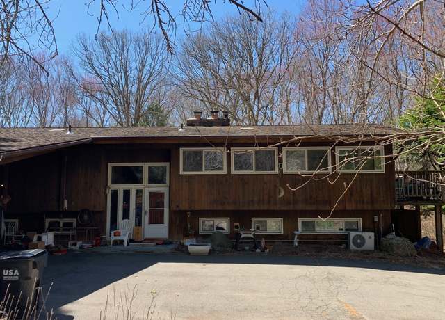 Property at 95 Curt Smith Rd, Southbury, CT 06488, 2 beds, 3 baths