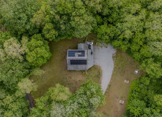 Property at 108 Hamburg Rd, Lyme, CT 06371, 3 beds, 2.5 baths