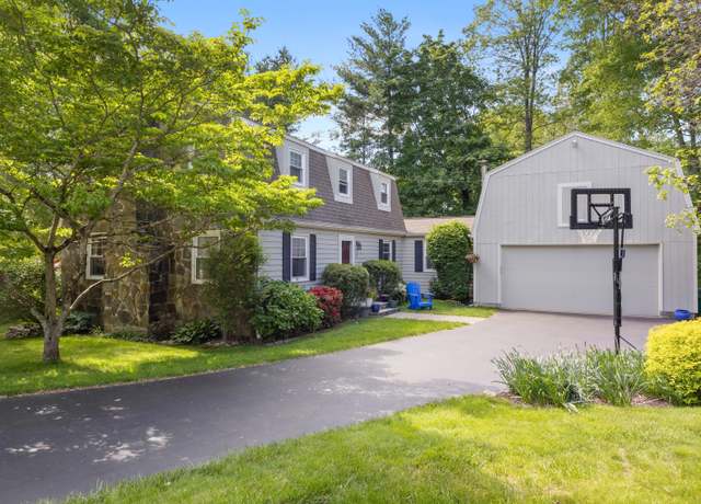 Property at 2 Latimer Ct, Waterford, CT 06385, 3 beds, 3 baths