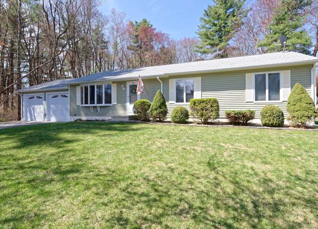 Property at 226 Labby Rd, Thompson, CT 06255, 3 beds, 1 bath