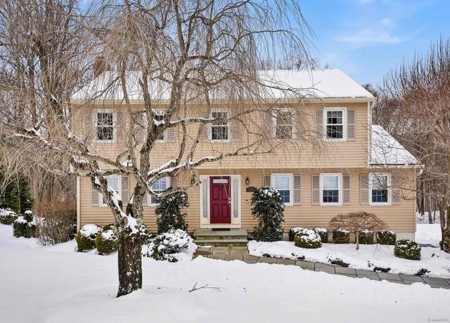 Property at 71 Greenbrier Rd, Trumbull, CT 06611, 4 beds, 3.5 baths