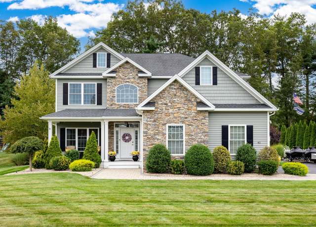 Property at 42 Whistling Straits Dr, Southington, CT 06489, 4 beds, 2.5 baths