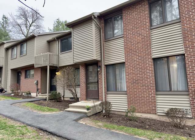 Property at 47 Conestoga Way #47, Glastonbury, CT 06033, 3 beds, 1.5 baths