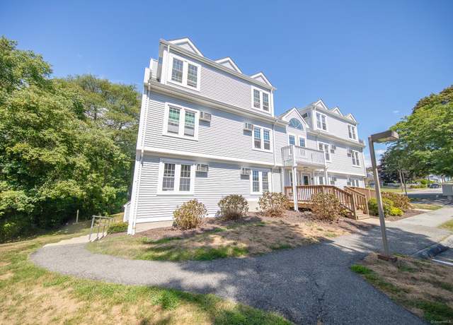 Property at 82 Sunset St Apt 71, Waterford, CT 06385, 1 bed, 1 bath
