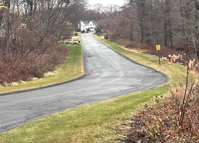 Property at 8 Trotters Way, Prospect, CT 06712