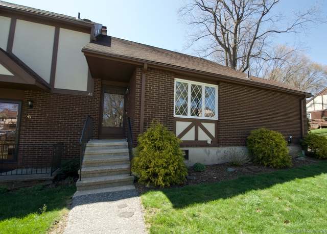 Property at 40 Derbyshire #40, Derby, CT 06418, 3 beds, 2 baths