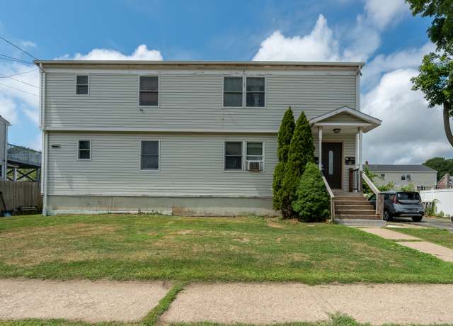 Property at 295 Bartlett St, Bridgeport, CT 06606, 4 beds, 2 baths