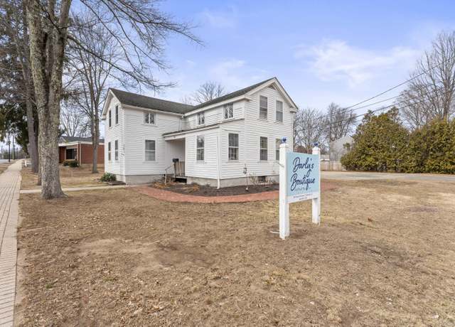 Property at 287 Hazard Ave, Enfield, CT 06082, 3 beds, 1 bath