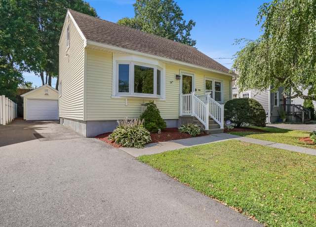 Property at 385 Burnsford Ave, Bridgeport, CT 06606, 3 beds, 2.5 baths