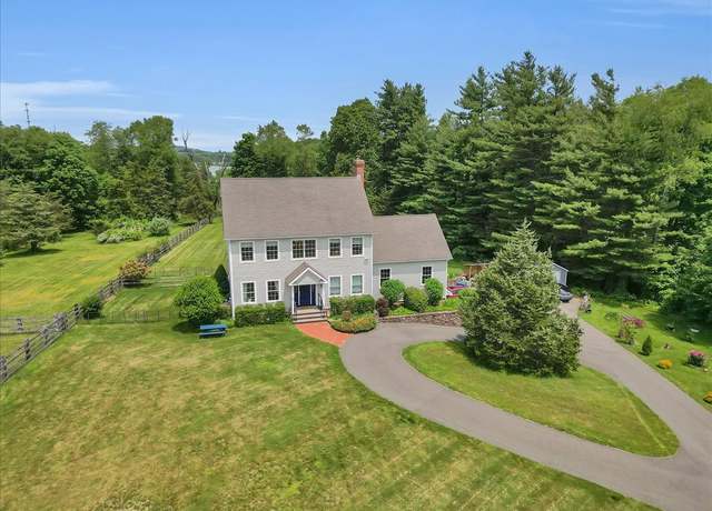 Property at 100 Round Hill Rd, Middletown, CT 06457, 3 beds, 2.5 baths