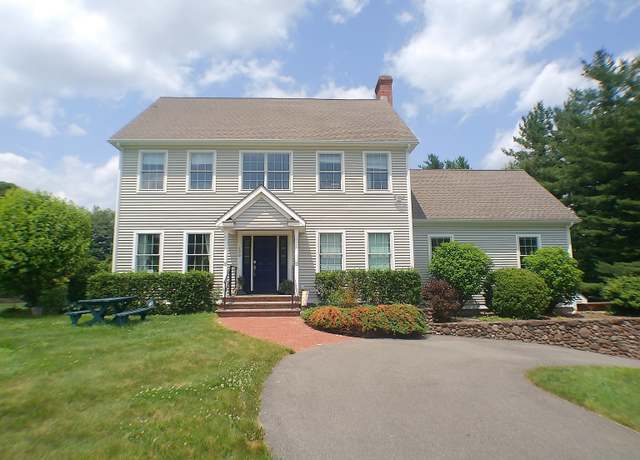 Property at 100 Round Hill Rd, Middletown, CT 06457, 3 beds, 2.5 baths