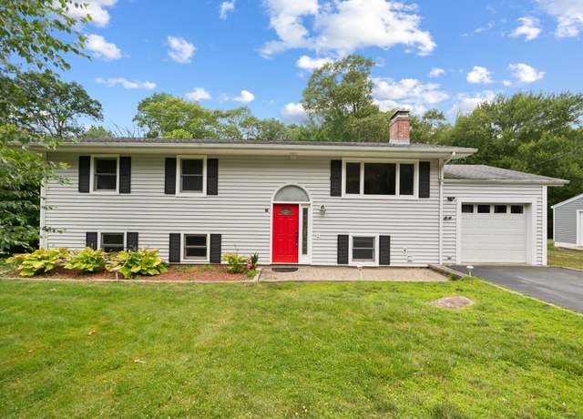Property at 41 Laurel Leaf Dr, Ledyard, CT 06335, 5 beds, 2 baths
