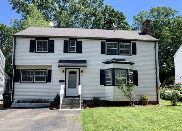 Property at 175 Treadwell St, Hamden, CT 06517, 4 beds, 3 baths