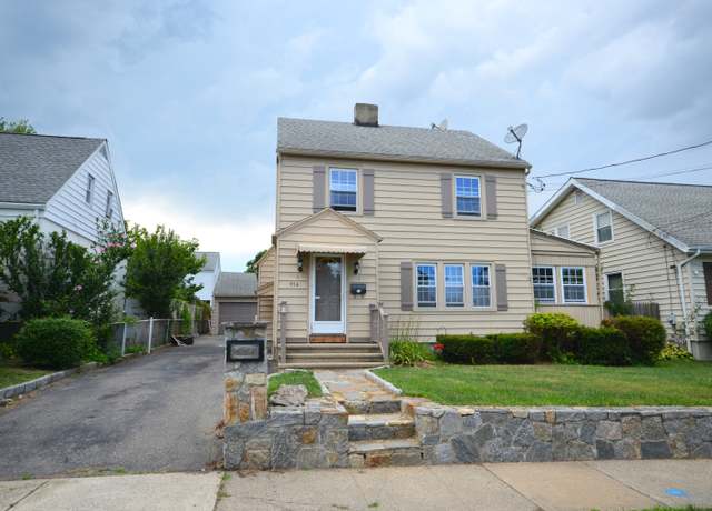 Property at 954 Birmingham St, Bridgeport, CT 06606, 3 beds, 1.5 baths