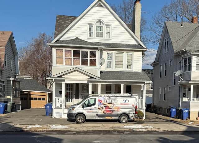 Property at 724 Capitol Ave, Bridgeport, CT 06606, 9 beds, 3 baths