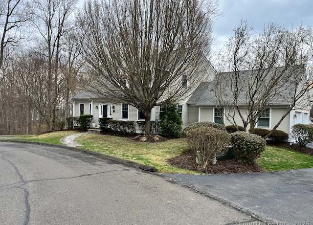 Property at 1 Bunker Hill Cir #1, Shelton, CT 06484, 3 beds, 2.5 baths