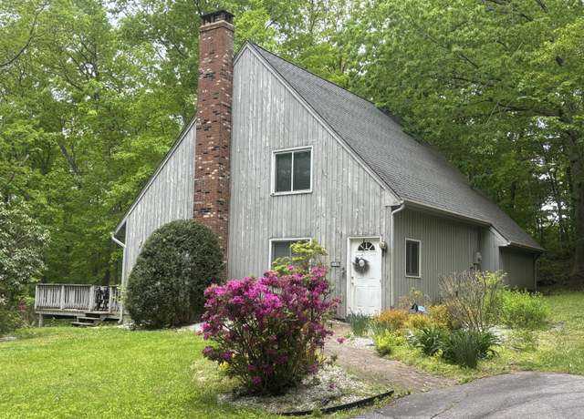 Property at 70 Lynn Rd, Essex, CT 06442, 3 beds, 2 baths