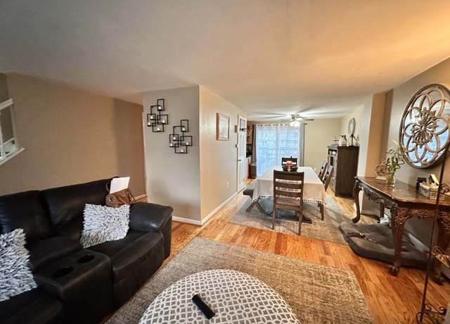 Property at 74 Churchill Dr #74, Newington, CT 06111, 3 beds, 1.5 baths