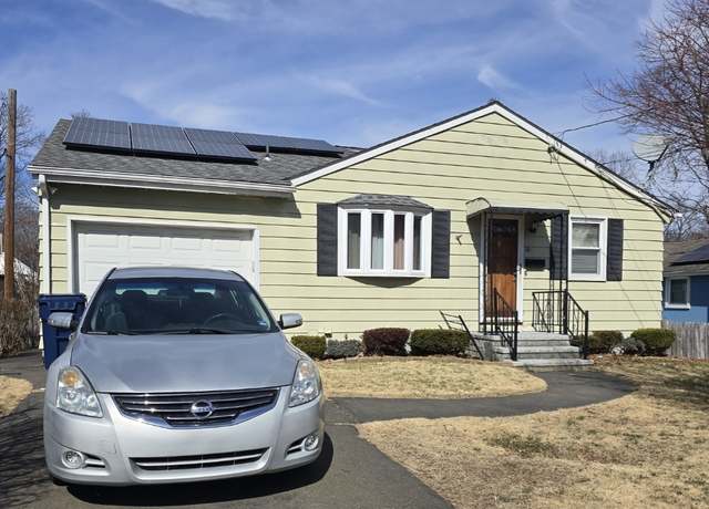 Property at 26 Susquehanna Ave, West Haven, CT 06516, 2 beds, 1 bath