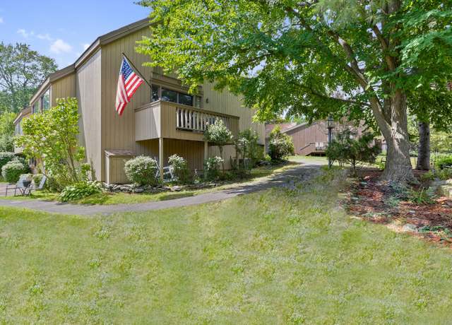 Property at 288 Agawam Dr Unit B, Stratford, CT 06614, 1 bed, 1.5 baths