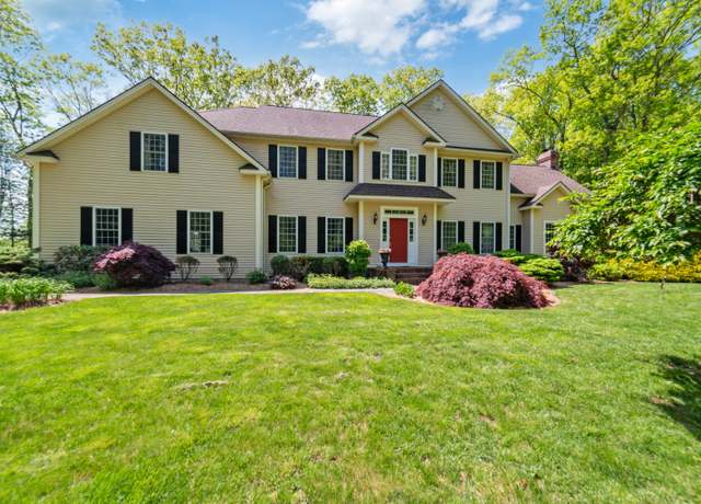 Property at 24 Scott Rd, Oxford, CT 06478, 5 beds, 3.5 baths