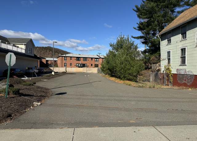 Property at 164 Fitch St, New Haven, CT 06515