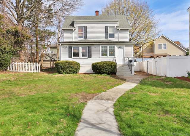 Property at 712 Fairview Ave, Bridgeport, CT 06606, 4 beds, 1.5 baths
