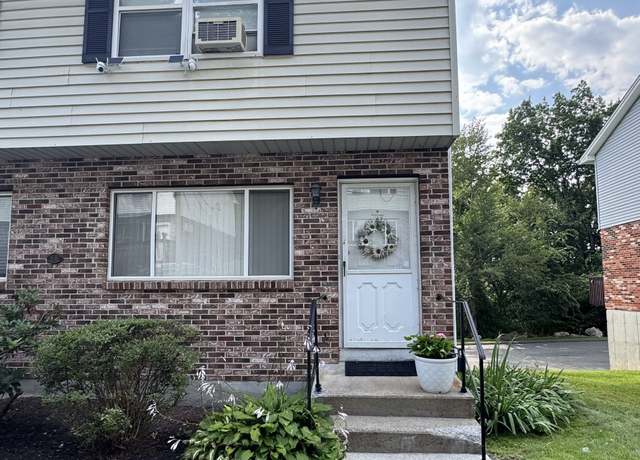 Property at 200 Yale St Unit 1B, Waterbury, CT 06704, 2 beds, 1.5 baths