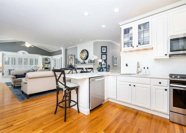 Property at 52 Grand Blvd #52, Ellington, CT 06029, 2 beds, 2 baths