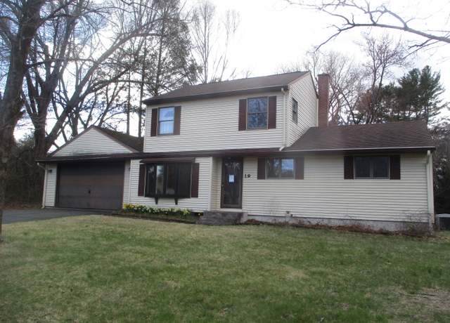 Property at 19 Scantic Meadow Rd, South Windsor, CT 06074, 5 beds, 2.5 baths