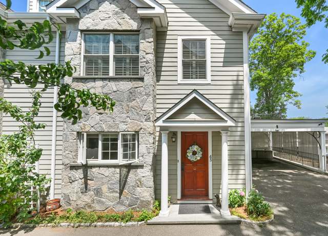 Property at 43 Harold St Unit B, Greenwich, CT 06807, 3 beds, 3.5 baths