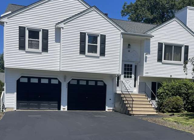 Property at 208 Kendall Cir, Waterbury, CT 06708, 3 beds, 2.5 baths