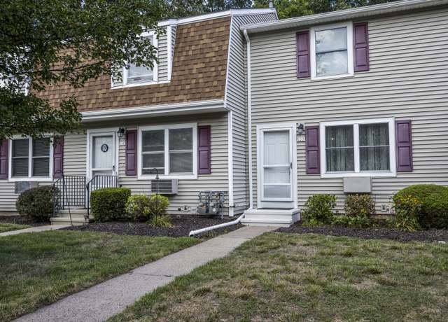 Property at 120 Brentwood Dr #120, Wallingford, CT 06492, 2 beds, 1.5 baths