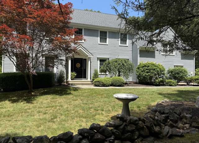 Property at 160 Cobbler Ln, Southbury, CT 06488, 5 beds, 3.5 baths