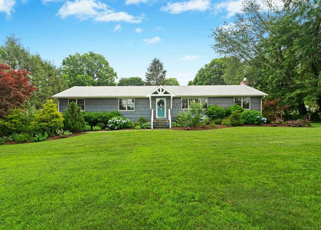 Property at 3 Turkey Roost Rd, Newtown, CT 06482, 3 beds, 2 baths