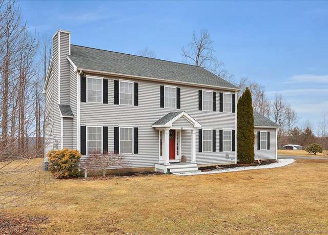 Property at 6 Oakwood Dr, Beacon Falls, CT 06403, 4 beds, 2.5 baths