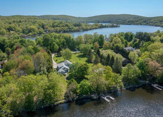 Property at 18 Arrow Point Rd, Warren, CT 06777, 5 beds, 4 baths