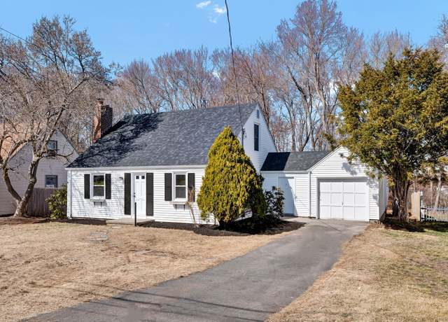 Property at 26 Northwood Rd, Newington, CT 06111, 4 beds, 1 bath