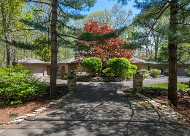 Property at 291 Peddlers Rd, Guilford, CT 06437, 3 beds, 3 baths