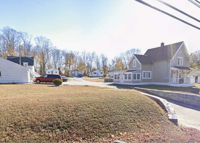Property at 68-70 Black Point Rd, East Lyme, CT 06357, 14 beds, 10 baths