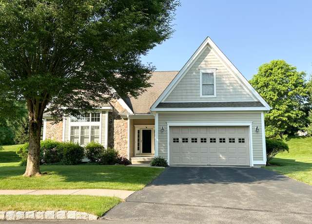 Property at 9 Spy Glass Cir #9, Bloomfield, CT 06002, 3 beds, 2.5 baths