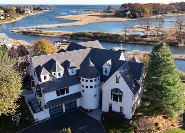 Property at 29 Covelee Dr, Norwalk, CT 06855, 5 beds, 4.5 baths