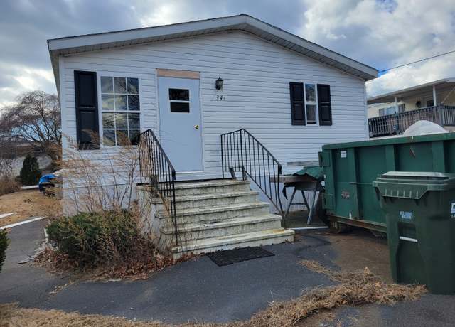 Property at 34 D St, Groton, CT 06340, 3 beds, 2 baths