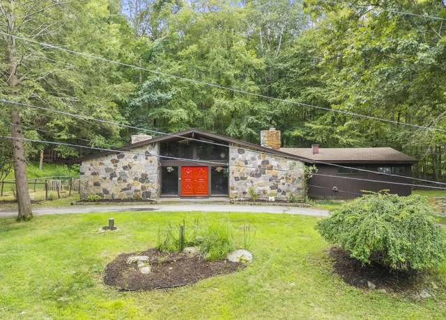 Property at 58 Bush Hill Rd, Lebanon, CT 06249, 3 beds, 1 bath