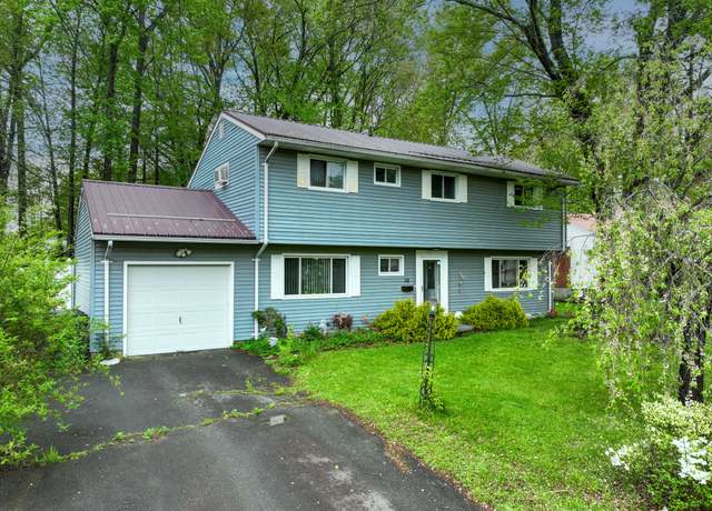 Property at 50 Lyman Rd, West Hartford, CT 06117, 3 beds, 1.5 baths