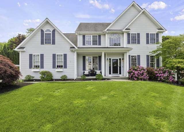 Property at 55 Perry Ln, Stratford, CT 06614, 5 beds, 3.5 baths
