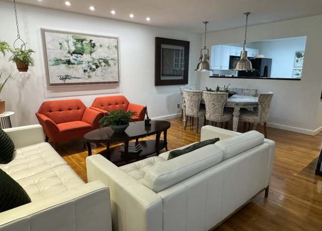 Property at 8 Scuppo Rd Apt 13, Danbury, CT 06811, 2 beds, 1.5 baths