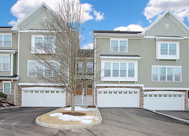 Property at 83 Lawrence Ave #83, Danbury, CT 06810, 3 beds, 2.5 baths