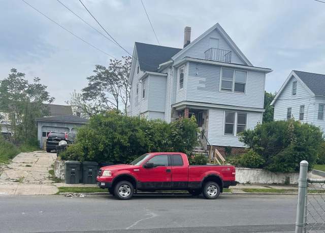 Property at 92 Alice St, Bridgeport, CT 06606, 6 beds, 3 baths